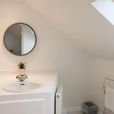 度假居 The Railway Retreat 惠特比