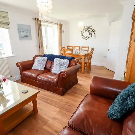 The Railway Retreat * 惠特比